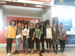 Chúc mừng những chiến binh tháng 11 đã đến Singapore.